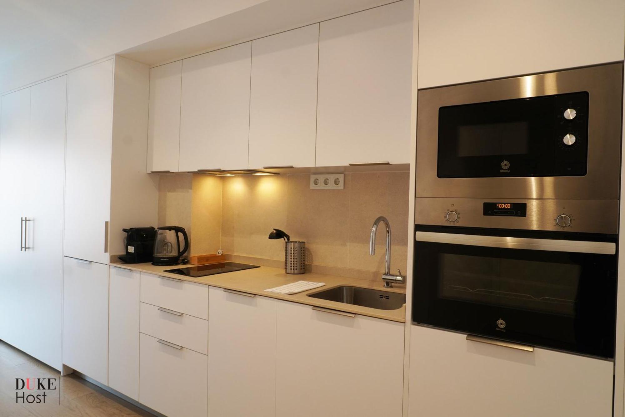 Castilla Luxury B Apartments Madrid Exterior foto