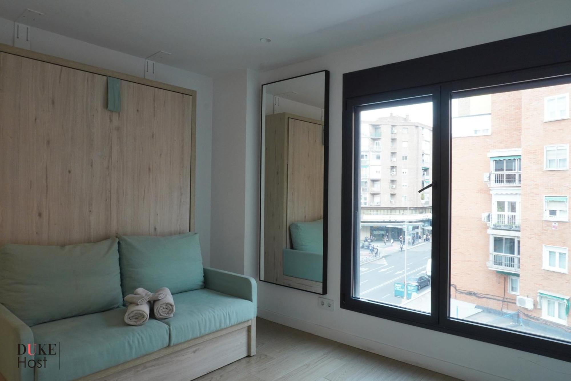 Castilla Luxury B Apartments Madrid Exterior foto